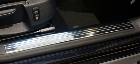 Progi wew. Volkswagen Golf VII Kombi 5 2013-2020 - Połysk