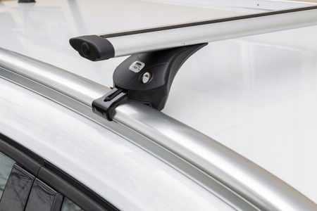 Belki bagażnik bazowy na relingi zintegorwane ALU