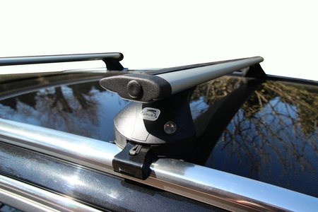 Belki bagażnik bazowy na relingi zintegorwane ALU