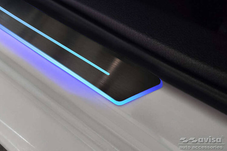 Uniwersalne nakładki progowe LED "Linia"