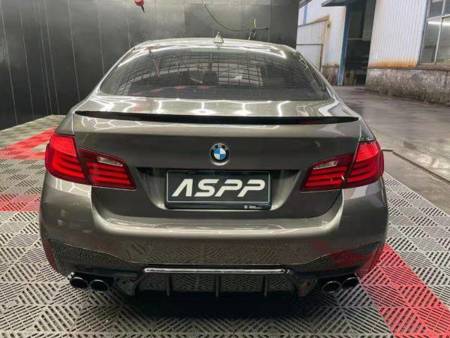 BODY KIT BMW F10 21 M5 CS LOOK G30 CZARNE KONCÓWKI