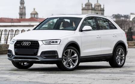 Nakładka na zderzak tylny do Audi Q3 Carbon (czarno-czerwony)