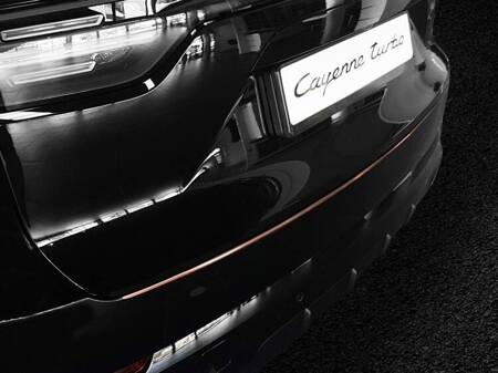 Nakładka na zderzak tylny do Porsche Cayenne Carbon+Stal