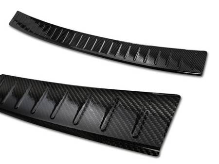 Nakładka na zderzak tylny do Volkswagen Golf 7 (Carbon Fiber)