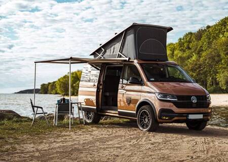 Poszerzenia nadkoli listwy drzwi VW T6.1 2019+ L1